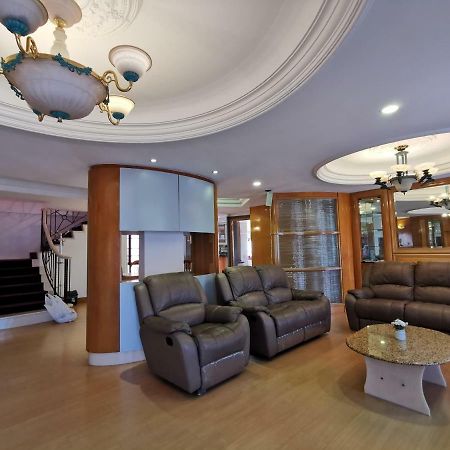 Appartement Marina Court Luxury Penthouse à Kota Kinabalu Extérieur photo